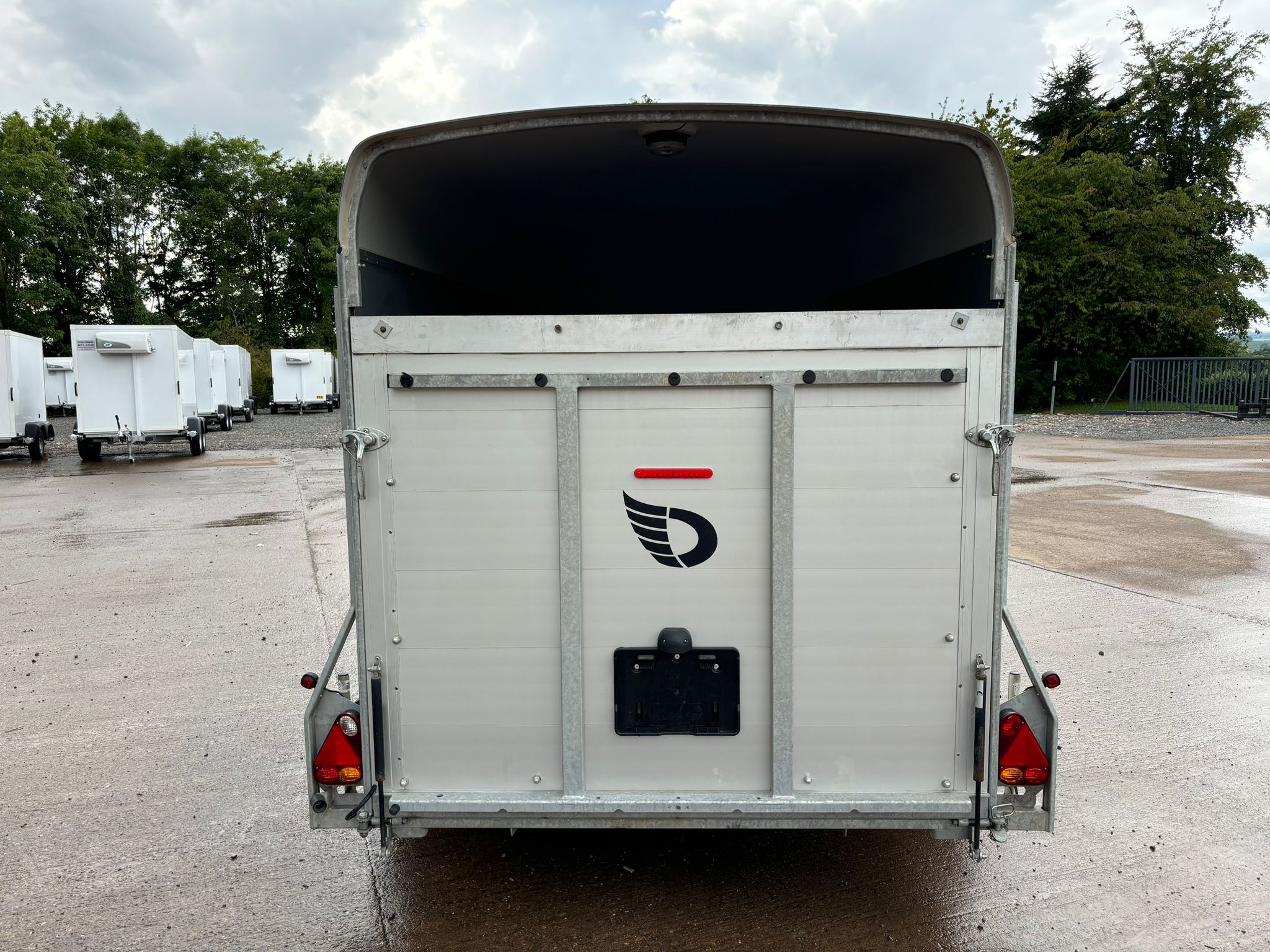 Pre Owned Debon Roadster C700 STD Box Trailer (CTU202)