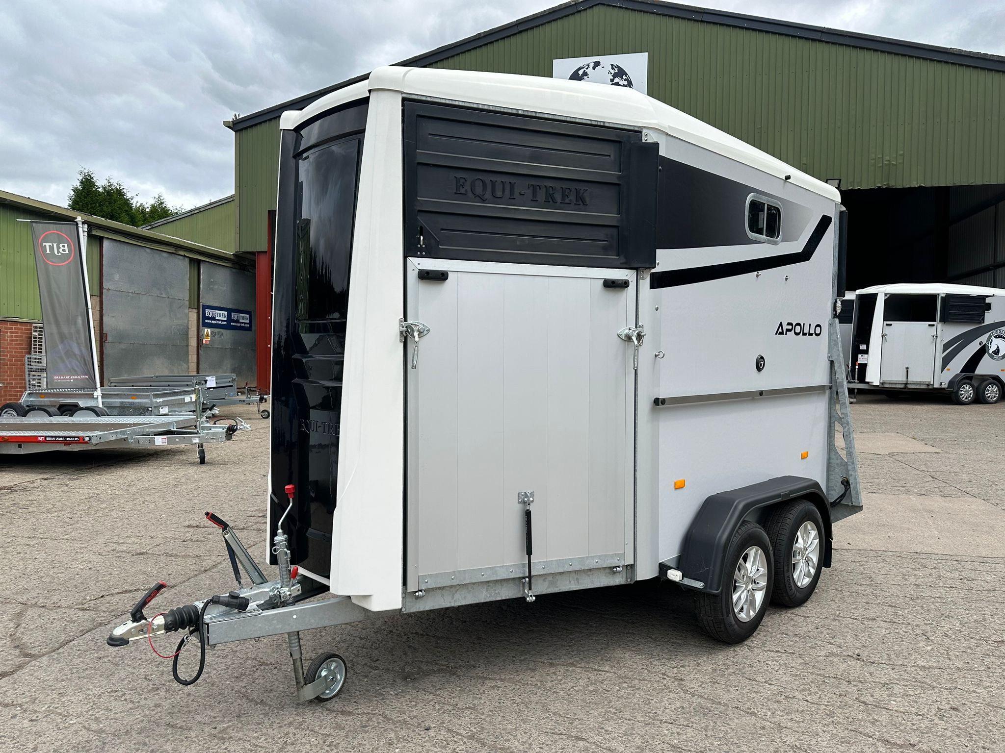 NEW Equi-Trek Apollo 2600kg (CTN416)