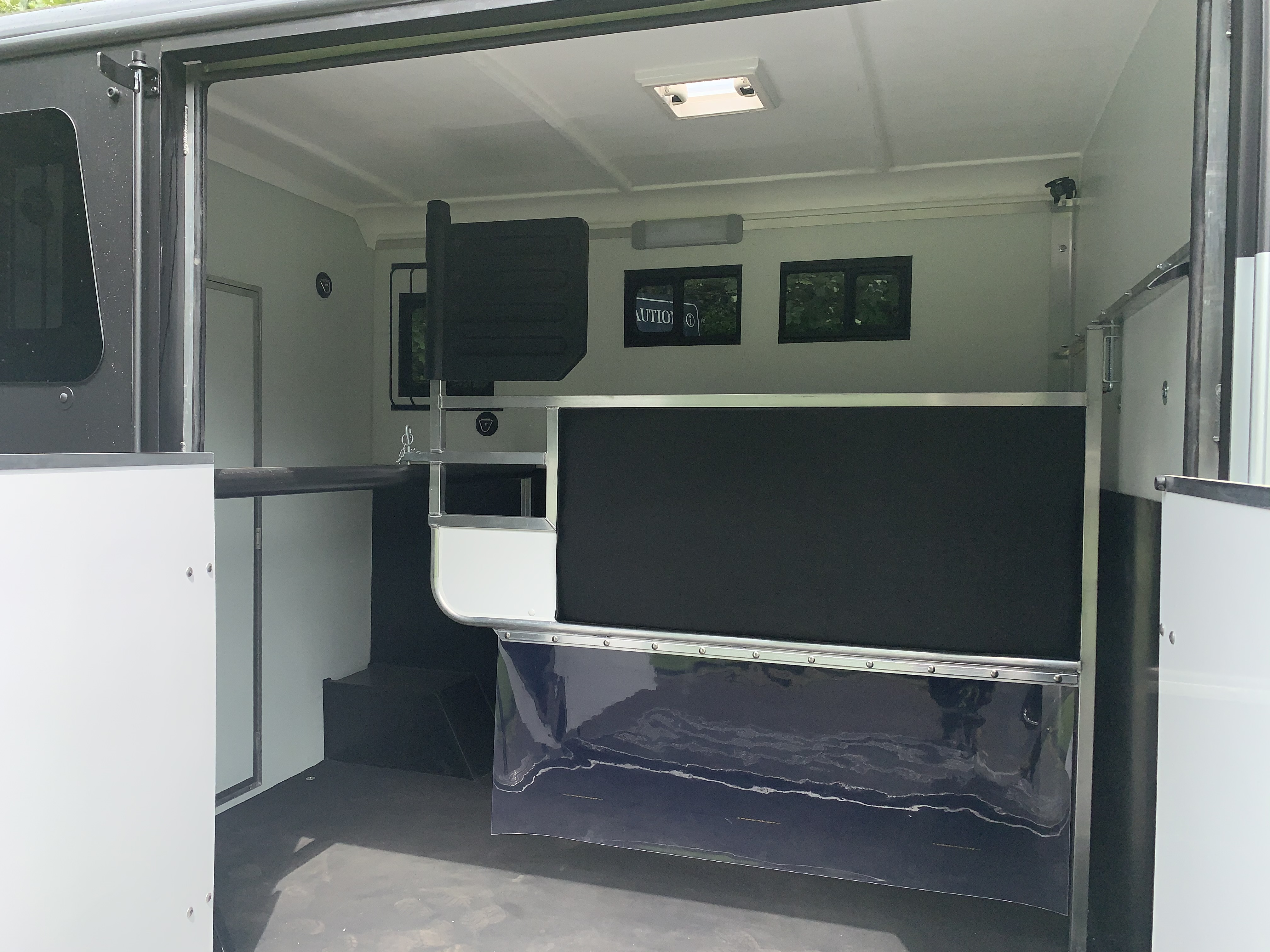 Equi-Trek Sonic Five Seats 3500kg