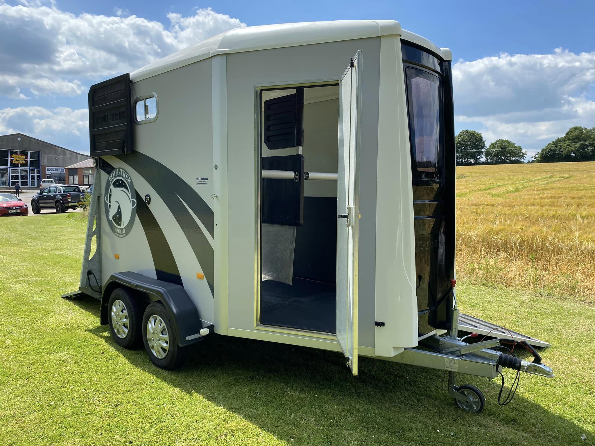 Ex-Demo Equi-Trek Apollo Launch Edition 2,600kg